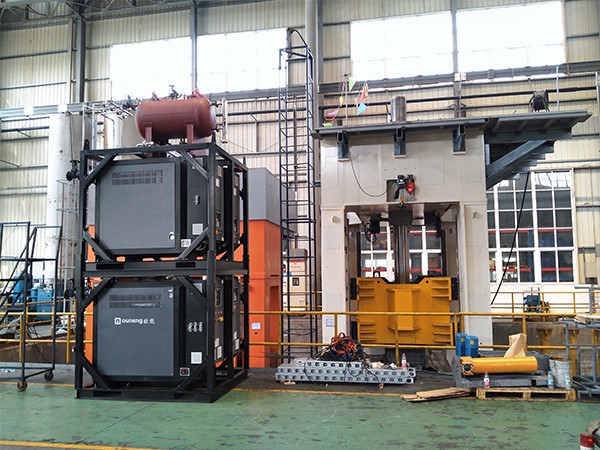 350度高溫模溫機(jī)2